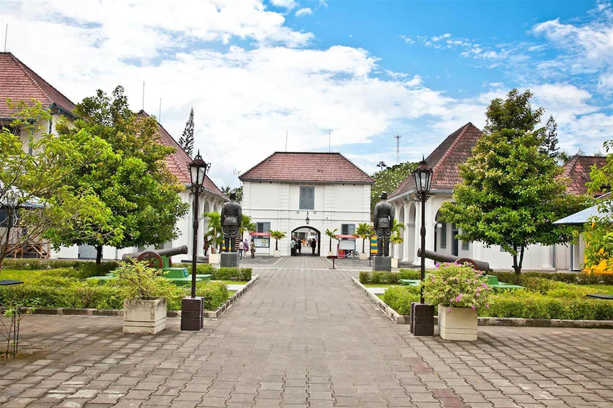 Monica Hotel Yogyakarta Exterior photo